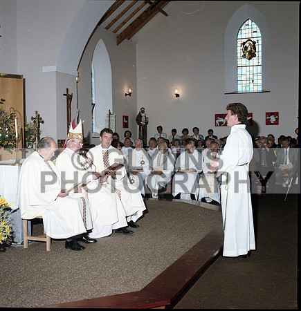 Devine, Fr. Padraig (Ordination - Frenchpark) 17-08-1988_0020