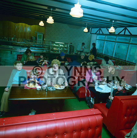 Ballaghaderreen Duffy's Londis 1984_0002