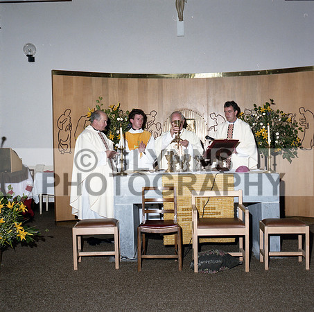 Devine, Fr. Padraig (Ordination - Frenchpark) 17-08-1988_0033