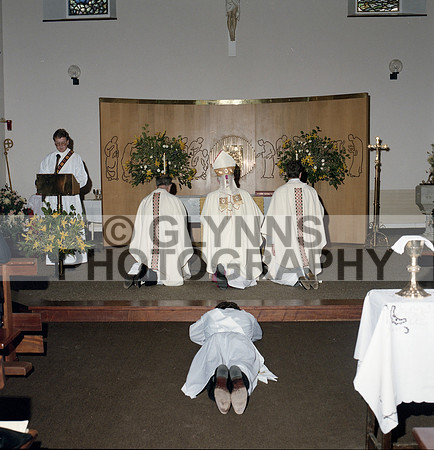 Devine, Fr. Padraig (Ordination - Frenchpark) 17-08-1988_0026