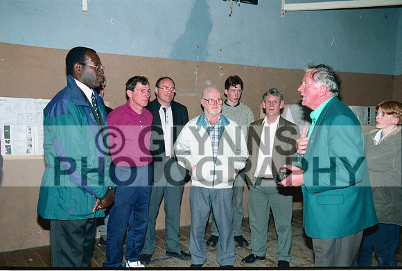 Ballaghaderreen St. Attracta's School (Boxer Visit) 1996_0017