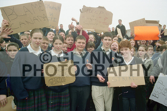 Castlerea Community School Student Protest 2001 0002