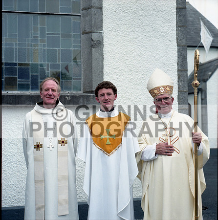 Devine, Fr. Padraig (Ordination - Frenchpark) 17-08-1988_0084