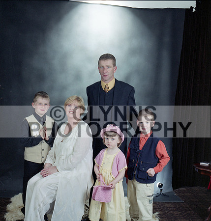 Castlerea Communion 2000 0034
