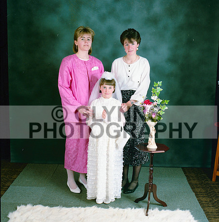 Castlerea Communion 1986_0056