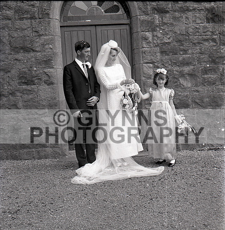 Giblin (Lisacul) and Shaunhnessy, Mary (Ballintubber) (Wedding) 28-08-1968_0001