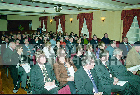 Castlerea Castlehill Estate Opening (Éamon Ó Cuív) 2003 0004