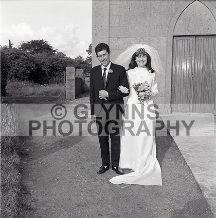 Harte and McLoughlin (Wedding - Kilkerrin)_0011