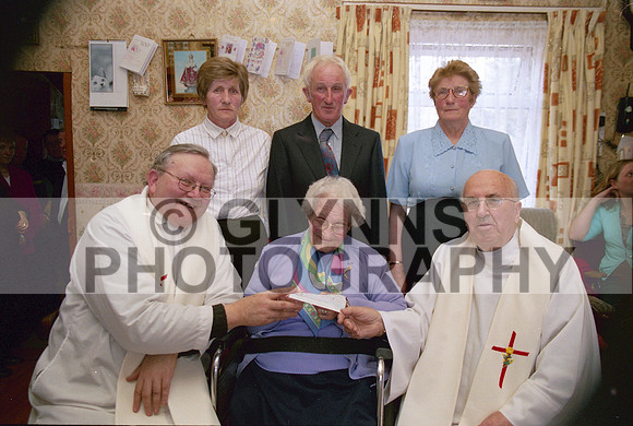 Connor, Mary Teresa (100th Birthday) 2005 0023