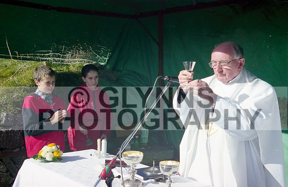 Ballintubber Mass (Old Church) 1999_0010