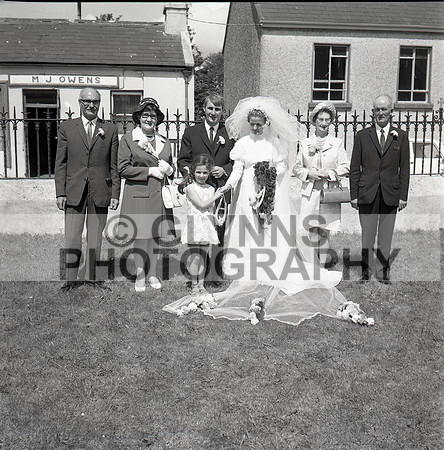 Cooke and Finnerty, Ann (Frenchpark) (Wedding) 22-07-1970_0021