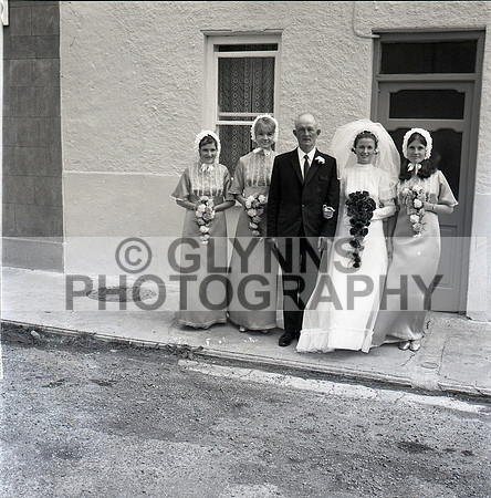 Cooke and Finnerty, Ann (Frenchpark) (Wedding) 22-07-1970_0012