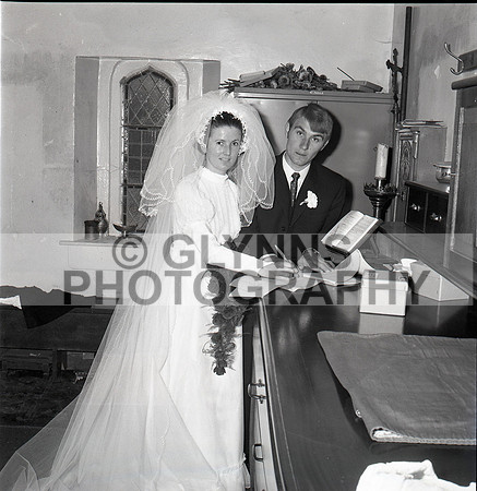 Cooke and Finnerty, Ann (Frenchpark) (Wedding) 22-07-1970_0006
