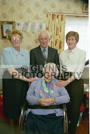 Connor, Mary Teresa (100th Birthday) 2005 0015