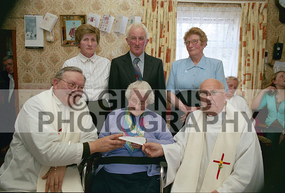Connor, Mary Teresa (100th Birthday) 2005 0022