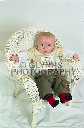 Unknown Baby (Studio) 2003 (2) 0001