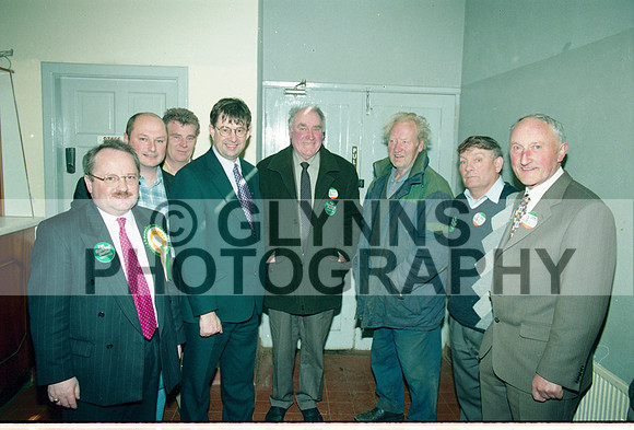 Castlerea Fianna Fáil (Eamon O'Cuiv Visit) 2002 0003