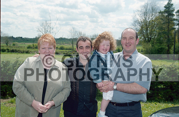 Castlerea Woods Gala Shop Opening (Michael Le Vell Visit) 2002_0012
