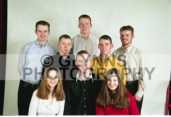 Unknown Family (Studio) 2002 0005