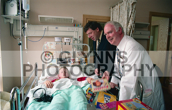 Roscommon Hosptial (Minister for Health, Brian Cowen Visit) 1998_0028