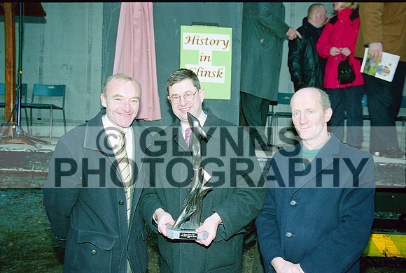 Glinsk Park Opening (Éamon Ó Cuív) 2003 0014