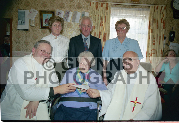Connor, Mary Teresa (100th Birthday) 2005 0016