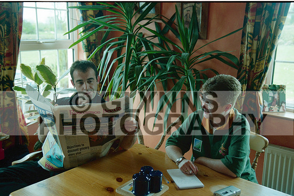 Castlerea Woods Gala Shop Opening (Michael Le Vell Visit) 2002_0020