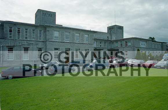 Roscommon Hospital (New County Manager) 2001 0005