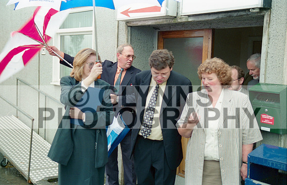 Roscommon Hosptial (Minister for Health, Brian Cowen Visit) 1998_0015