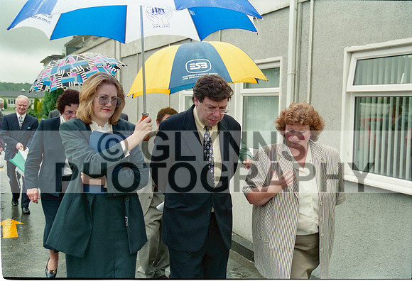 Roscommon Hosptial (Minister for Health, Brian Cowen Visit) 1998_0002