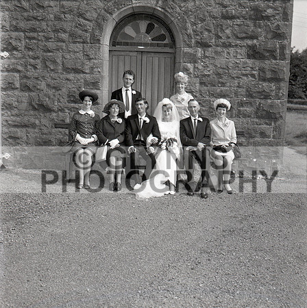 Giblin (Lisacul) and Shaunhnessy, Mary (Ballintubber) (Wedding) 28-08-1968_0012