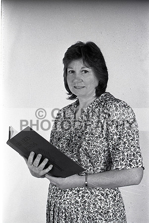 Unknown Woman (Poem Book) 1998 0002