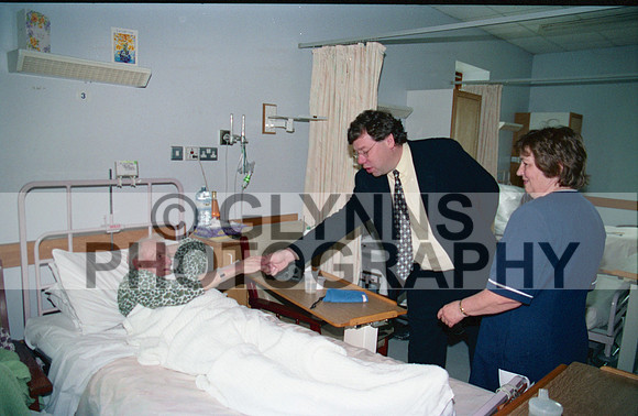 Roscommon Hosptial (Minister for Health, Brian Cowen Visit) 1998_0023