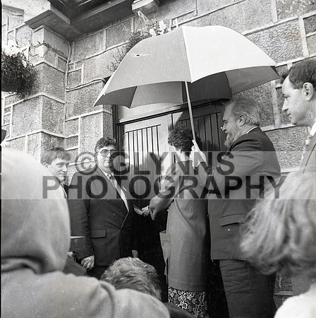 Frenchpark Old Courthouse Art Gallery Opening (President Mary Robinson Visit) 1993_0030