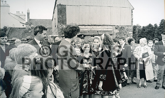 Frenchpark Old Courthouse Art Gallery Opening (President Mary Robinson Visit) 1993_0020
