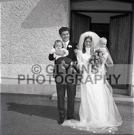 O'Gara, M. (Kilmurray) and Quinn, Stella (Wedding) 23-08-1972_0013