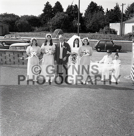 O'Gara, M. (Kilmurray) and Quinn, Stella (Wedding) 23-08-1972_0011