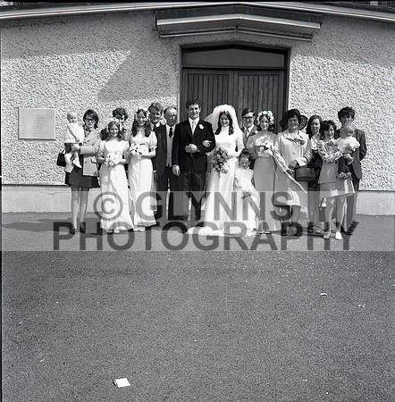 O'Gara, M. (Kilmurray) and Quinn, Stella (Wedding) 23-08-1972_0016