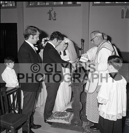 O'Gara, M. (Kilmurray) and Quinn, Stella (Wedding) 23-08-1972_0007