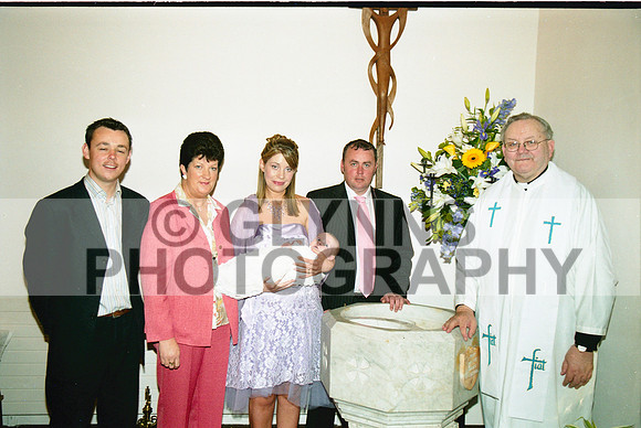 Kelly, John and Barbara (Christening - Frenchpark) 07-06-2005 0014