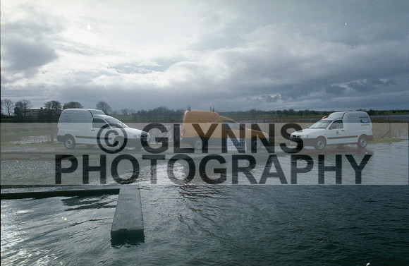 Ballinlough Carroll's Garage (Rural Water) 1999 0014