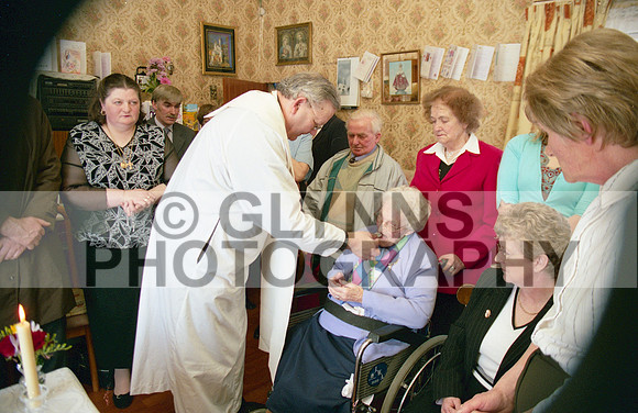 Connor, Mary Teresa (100th Birthday) 2005 0026