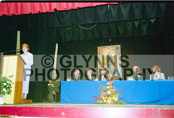 Ballaghaderreen Douglas Hyde Centre (President Mary McAleese) 1998 0009