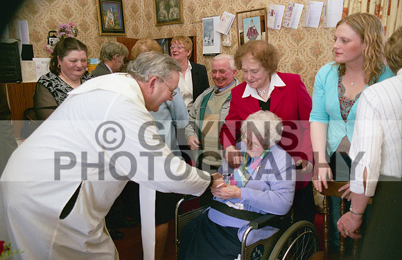 Connor, Mary Teresa (100th Birthday) 2005 0025