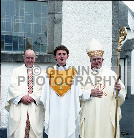 Devine, Fr. Padraig (Ordination - Frenchpark) 17-08-1988_0056