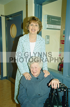 Frenchpark Childcare Centre Opening (President Mary McAleese) 06-04-2005 0002