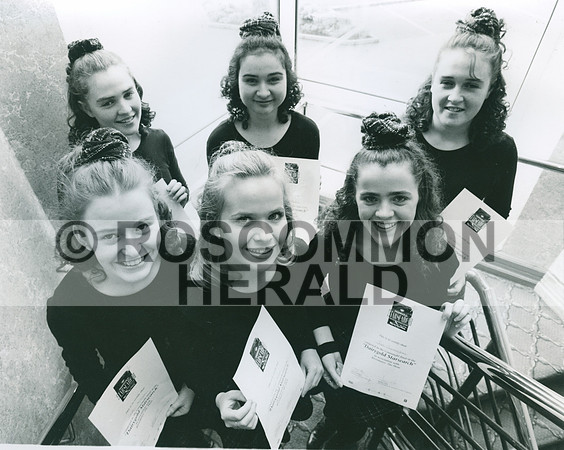 1995-12-08 RH cunniffe dancers