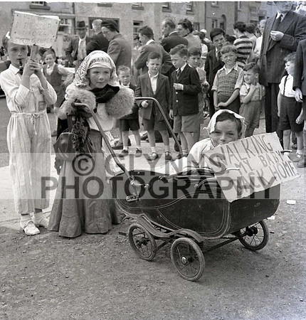 Castlerea Fancy Dress 1961_0010