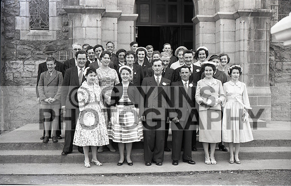 Winston, Alf and McDermott, Moira (Wedding - Castlerea) 1959 0004