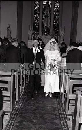 Giblin (Lisacul) and Shaunhnessy, Mary (Ballintubber) (Wedding) 28-08-1968_0032